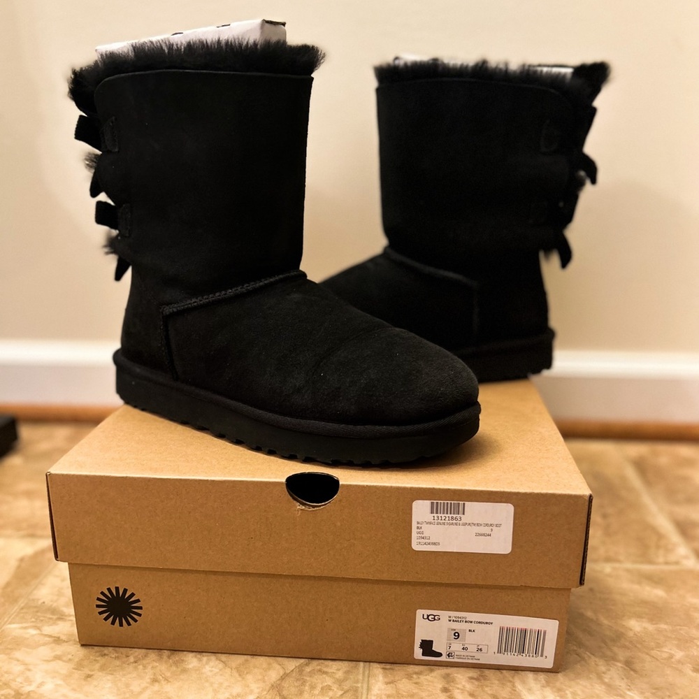Black Bailey Bow Uggs